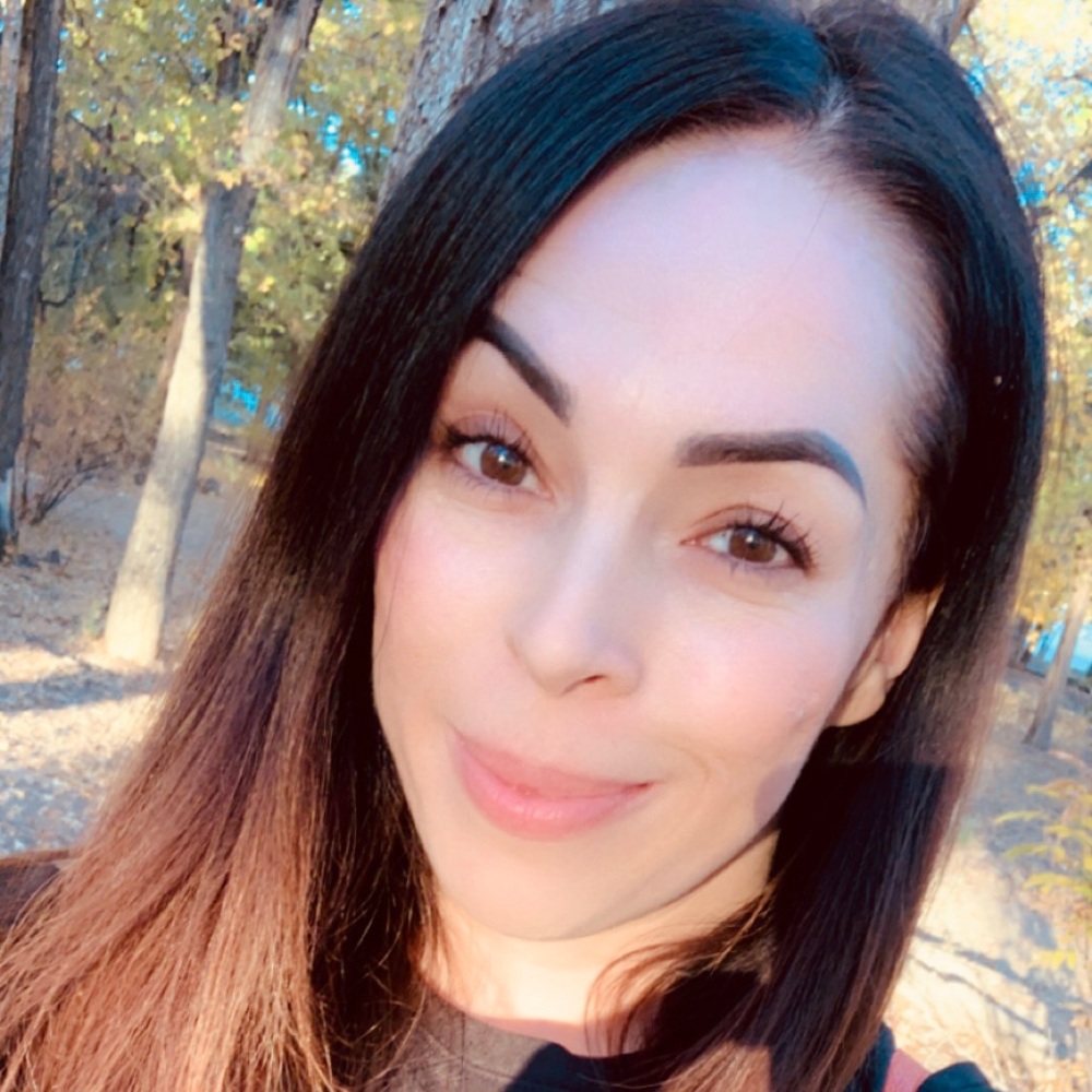 Meet your Posher, Andrea